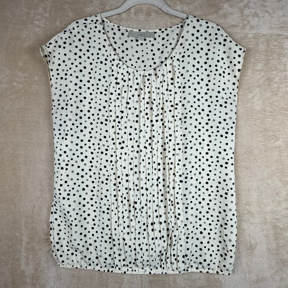 LOFT Women M Sleeveless Cream Black Sunburst Polka Dot Pleated Bubble Hem Blouse